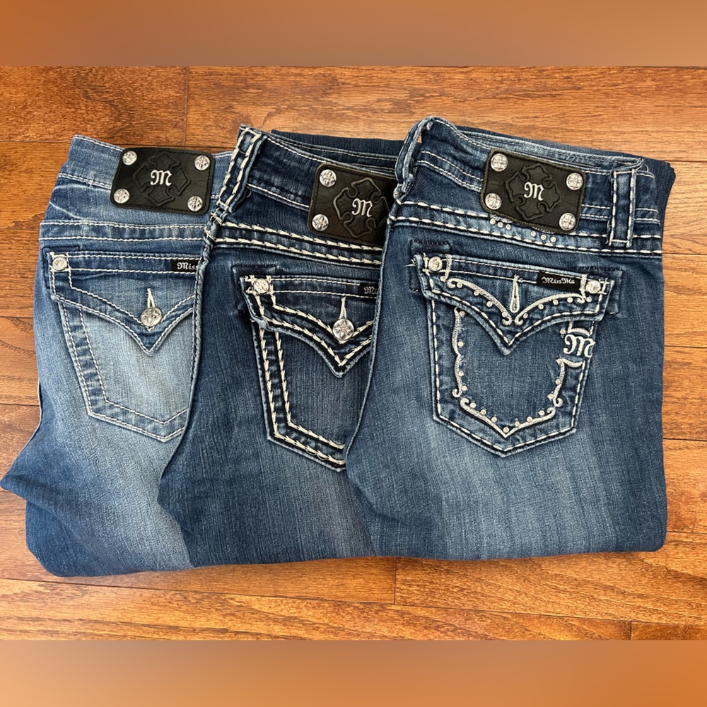 Lot of Miss Me Boot Cut jeans size 28x33.5. Low rise stretch.